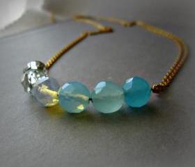 Ombre necklace in mint - Seafoam crystal necklace - Ombre pastel necklace - Pastel crystals necklace
